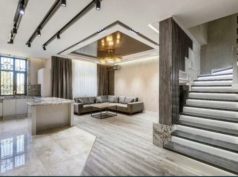 Ижарага берилади 5 хонали квартира, 250 м², 5/6 қават — Мирзо Улуғбек тумани