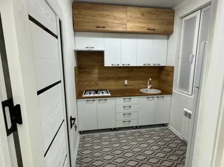 Сотилади 1 хонали квартира, 33 м², 1/4 қават — Чилонзор тумани