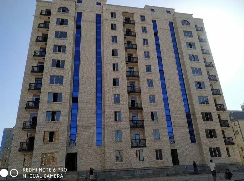 Sotiladi 2 xonali kvartira, 53 m², 1/10 qavat — Toshkent shahri