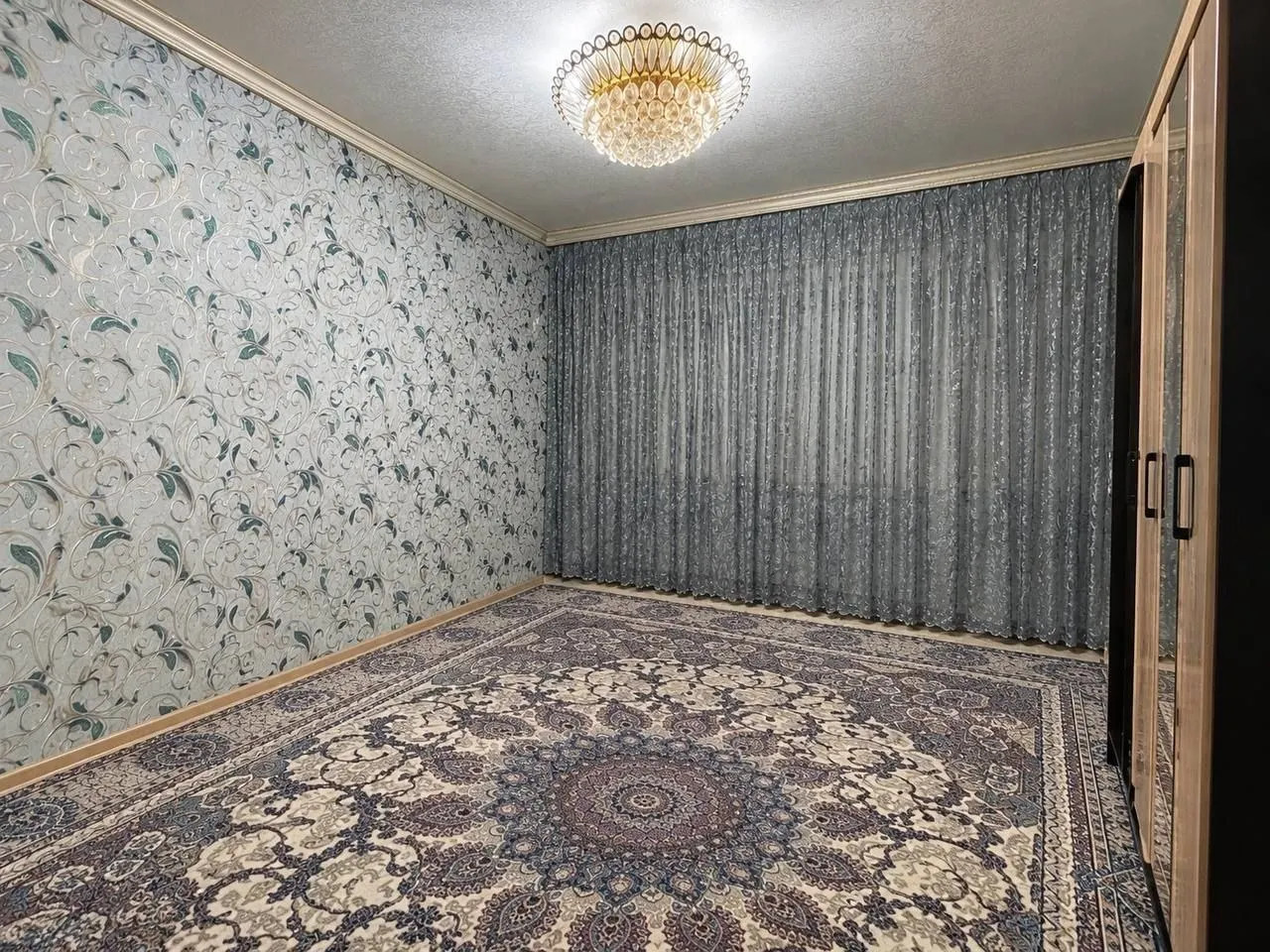 Продаётся 3-комнатная квартира, 54 м², 1/5 этаж — Чиланзарский район