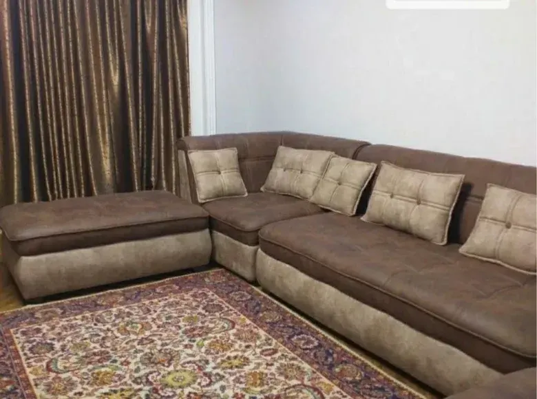 Продаётся 3-комнатная квартира, 70 м², 3/4 этаж — Чиланзарский район