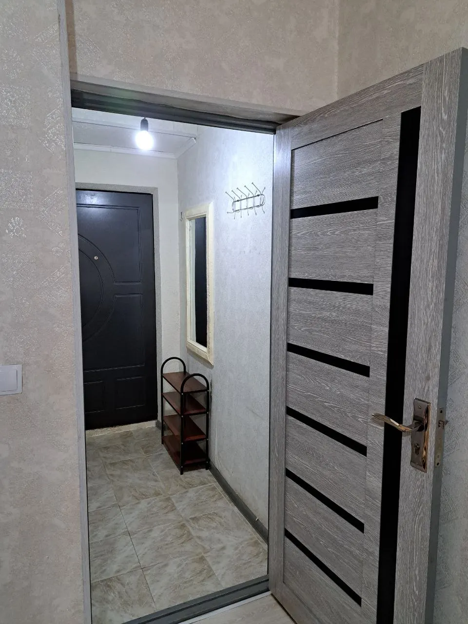 Продаётся 1-комнатная квартира, 17 м², 1/4 этаж — Мирзо-Улугбекский район