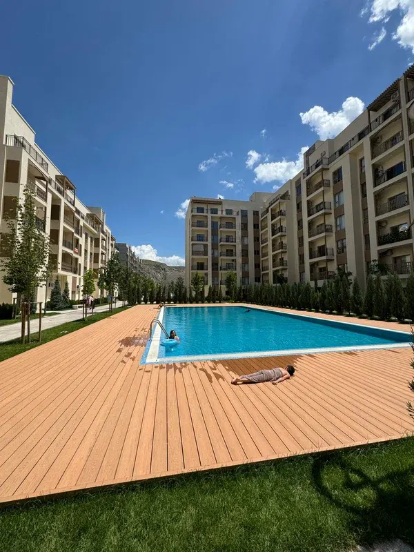 Кунлик ижарага 2 хонали квартира, 43 м², 2/7 қават — Бўстонлиқ тумани