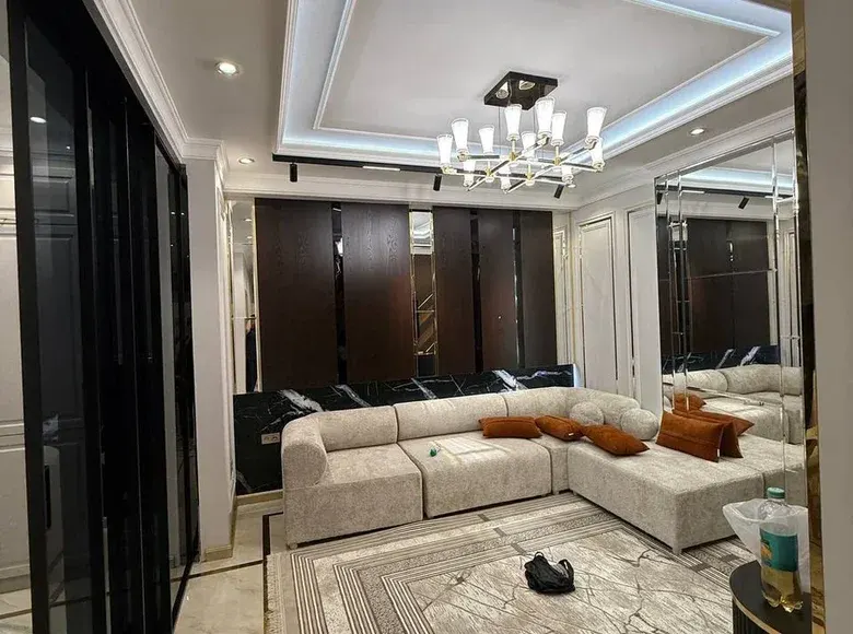 Sotiladi kvartira, 60 m² — Yakkasaroy tumani