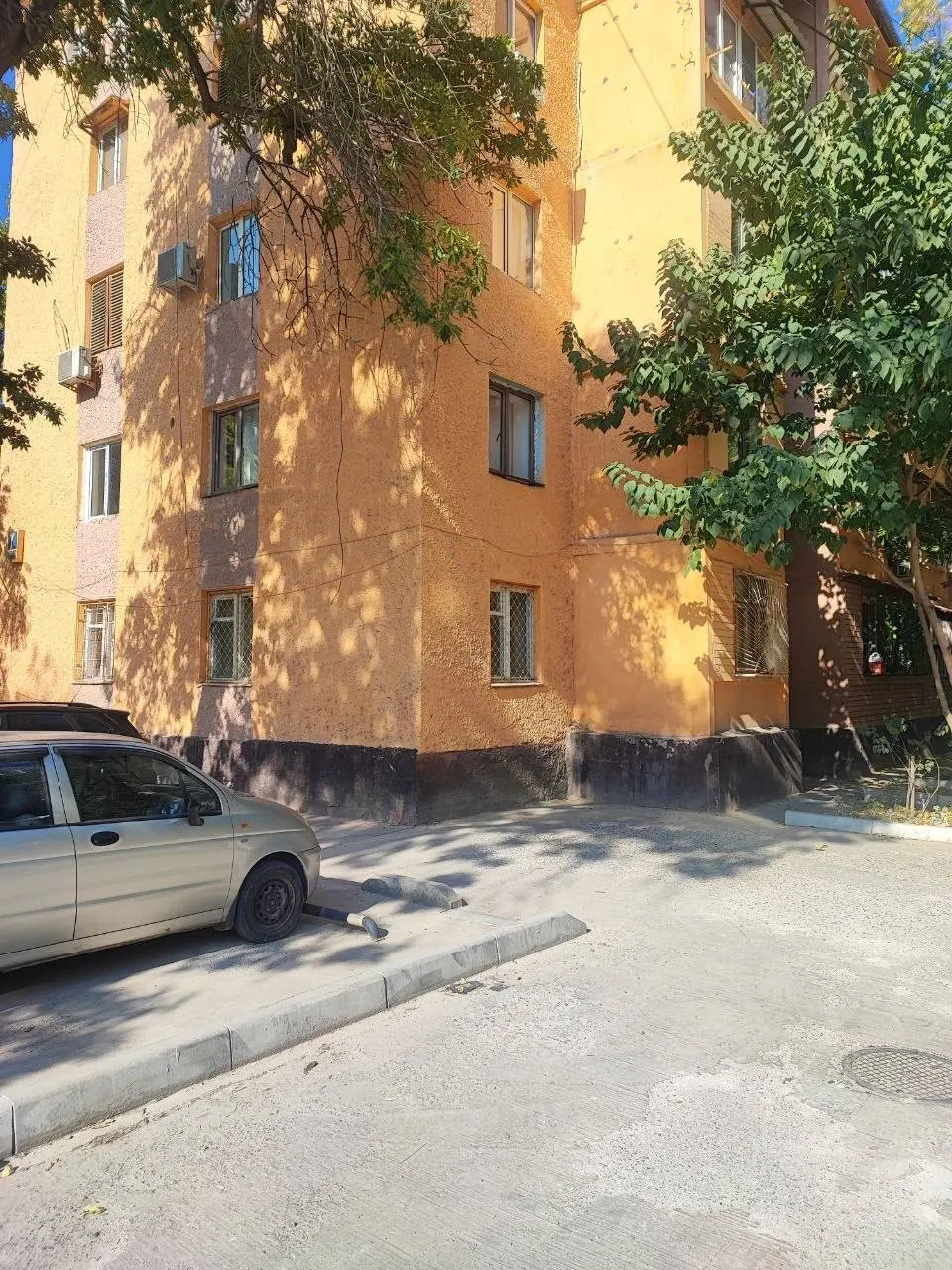 Продаётся 1-комнатная квартира, 38 м², 1/5 этаж — Мирабадский район