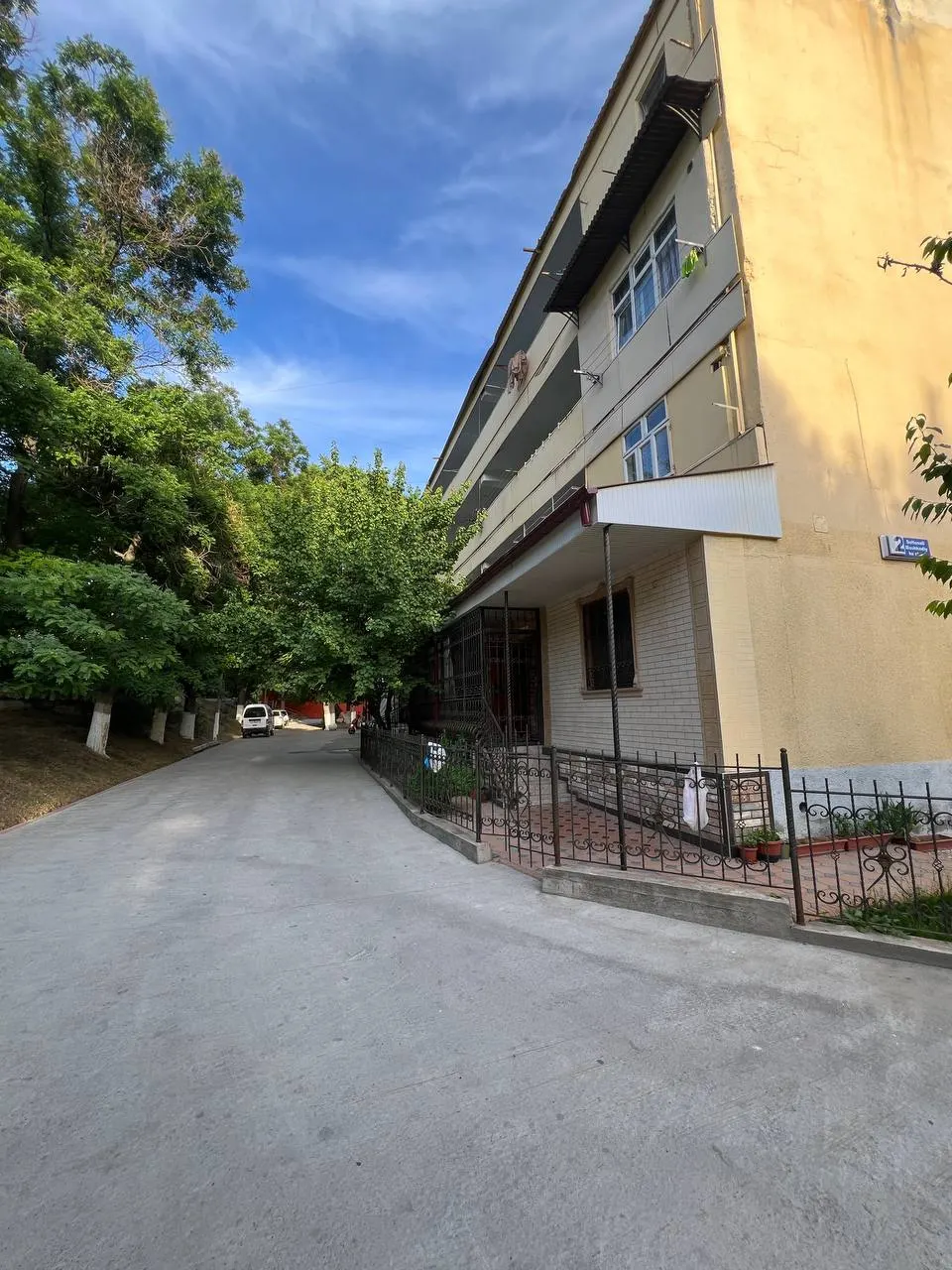 Продаётся 2-комнатная квартира, 52 м², 2/4 этаж — Яшнабадский район