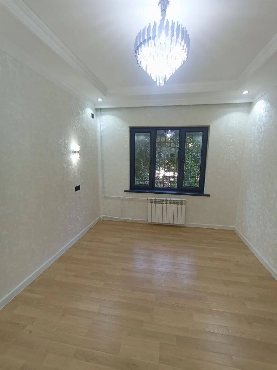 Sotiladi 2 xonali kvartira, 60 m², 1/5 qavat — Mirzo Ulugʻbek tumani