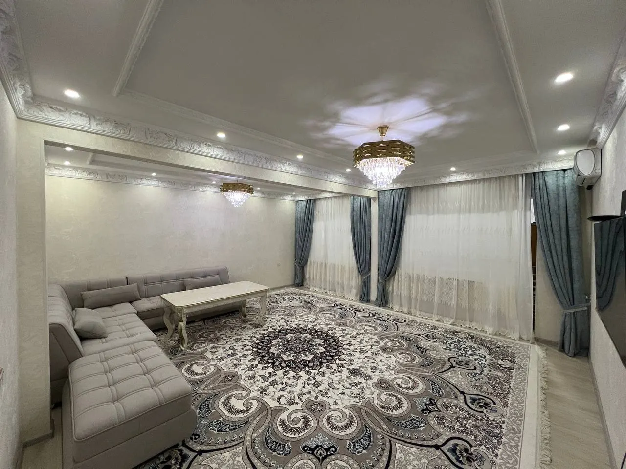 Продаётся 4-комнатная квартира, 108 м², 5/5 этаж — Юнусабадский район
