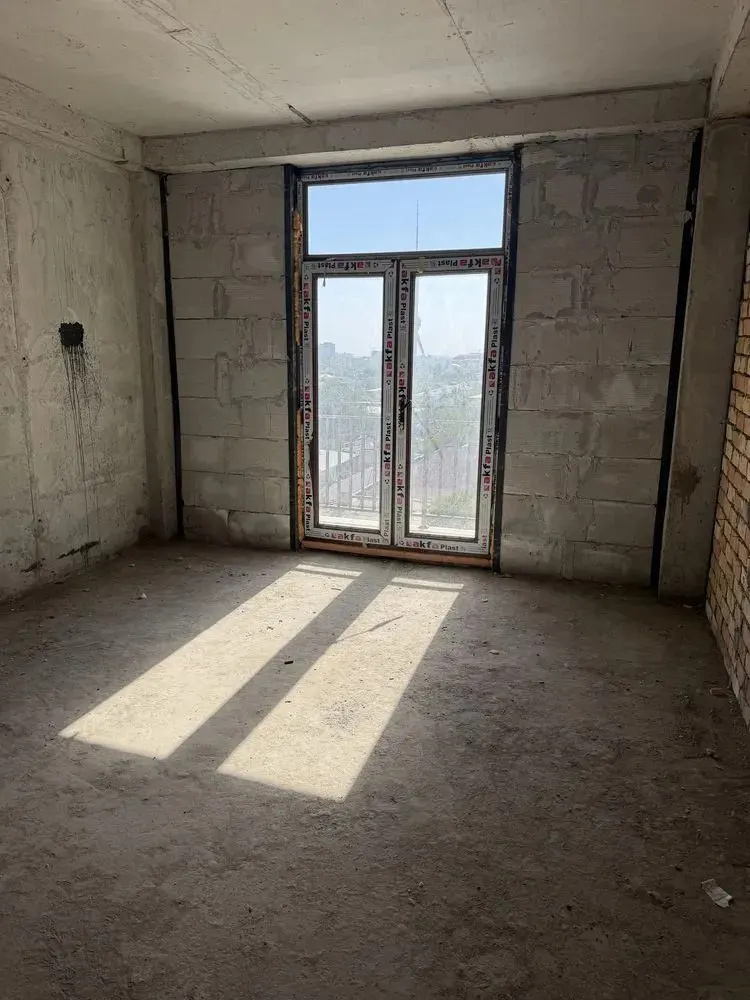 Продаётся 4-комнатная квартира, 148 м², 7/9 этаж — Юнусабадский район