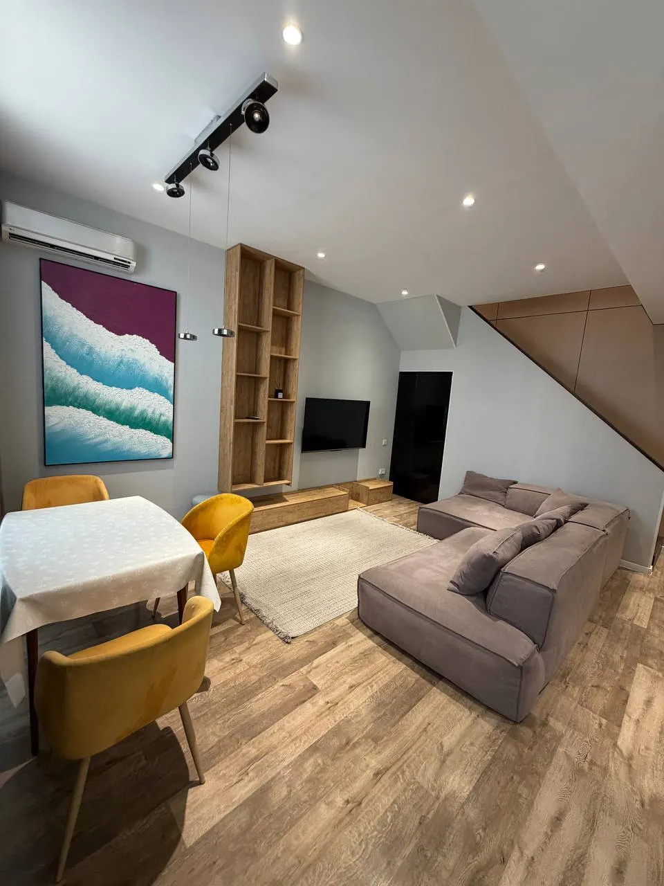 Сотилади 3 хонали квартира, 85 м², 9/10 қават — Яккасарой тумани