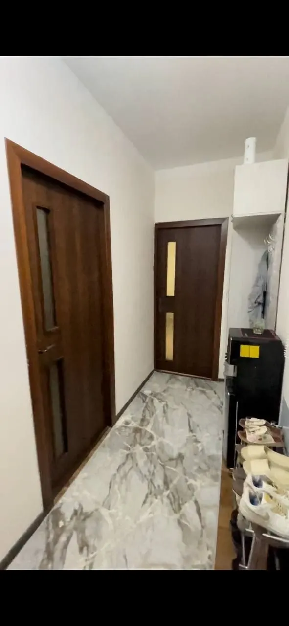 Sotiladi 2 xonali kvartira, 56 m², 2/7 qavat — Yangihayot tumani