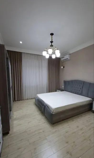 Сдаётся 4-комнатная квартира, 141 м², 5/7 этаж — Мирзо-Улугбекский район