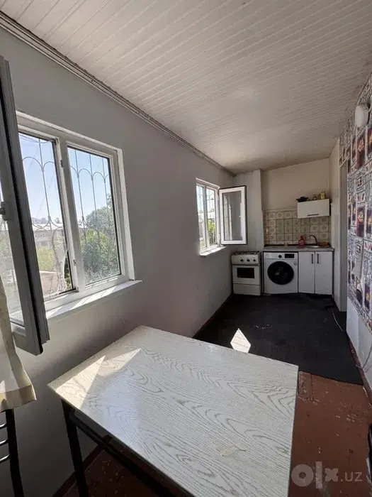 Продаётся 1-комнатная квартира, 42 м², 3/4 этаж — Шайхантахурский район