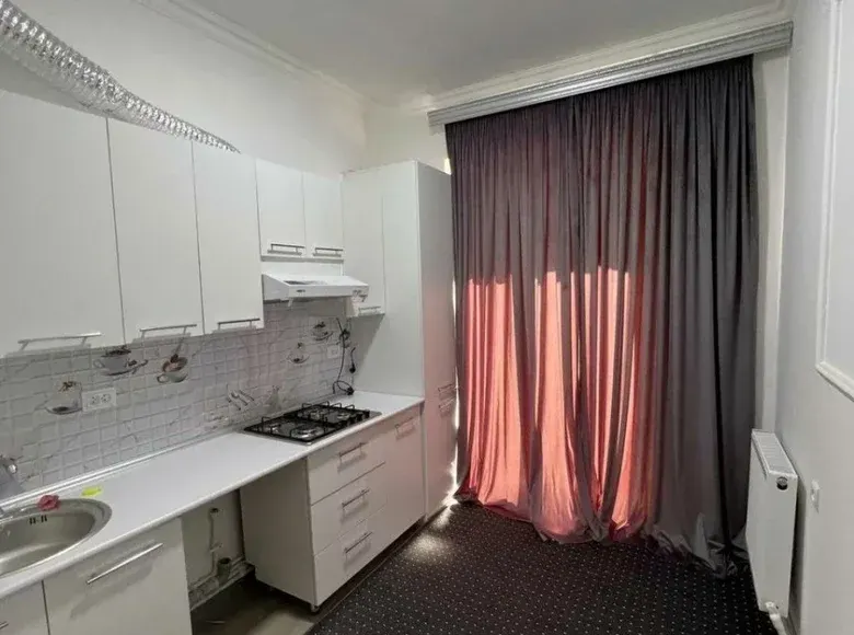 Продаётся 1-комнатная квартира, 34 м², 3/5 этаж — Ташкент