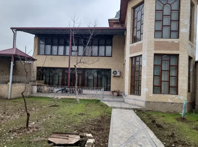 Сотилади 7 хонали ҳовли уй, 4.3 сотих — Миробод тумани