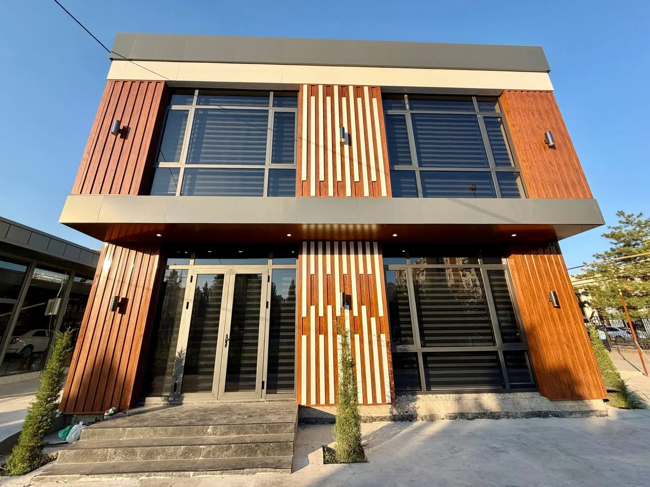 Ijaraga beriladi tijorat binosi, 160 m² — Sergeli tumani