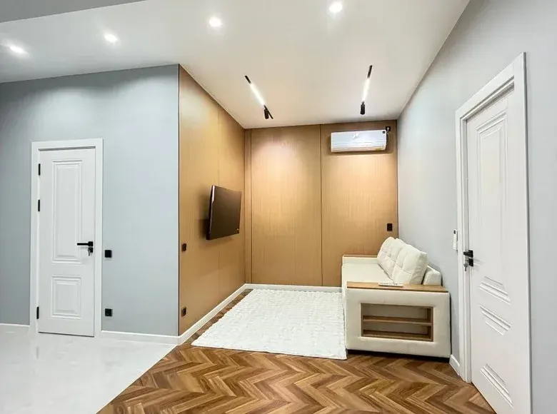 Продаётся 2-комнатная квартира, 48 м², 2/9 этаж — Юнусабадский район