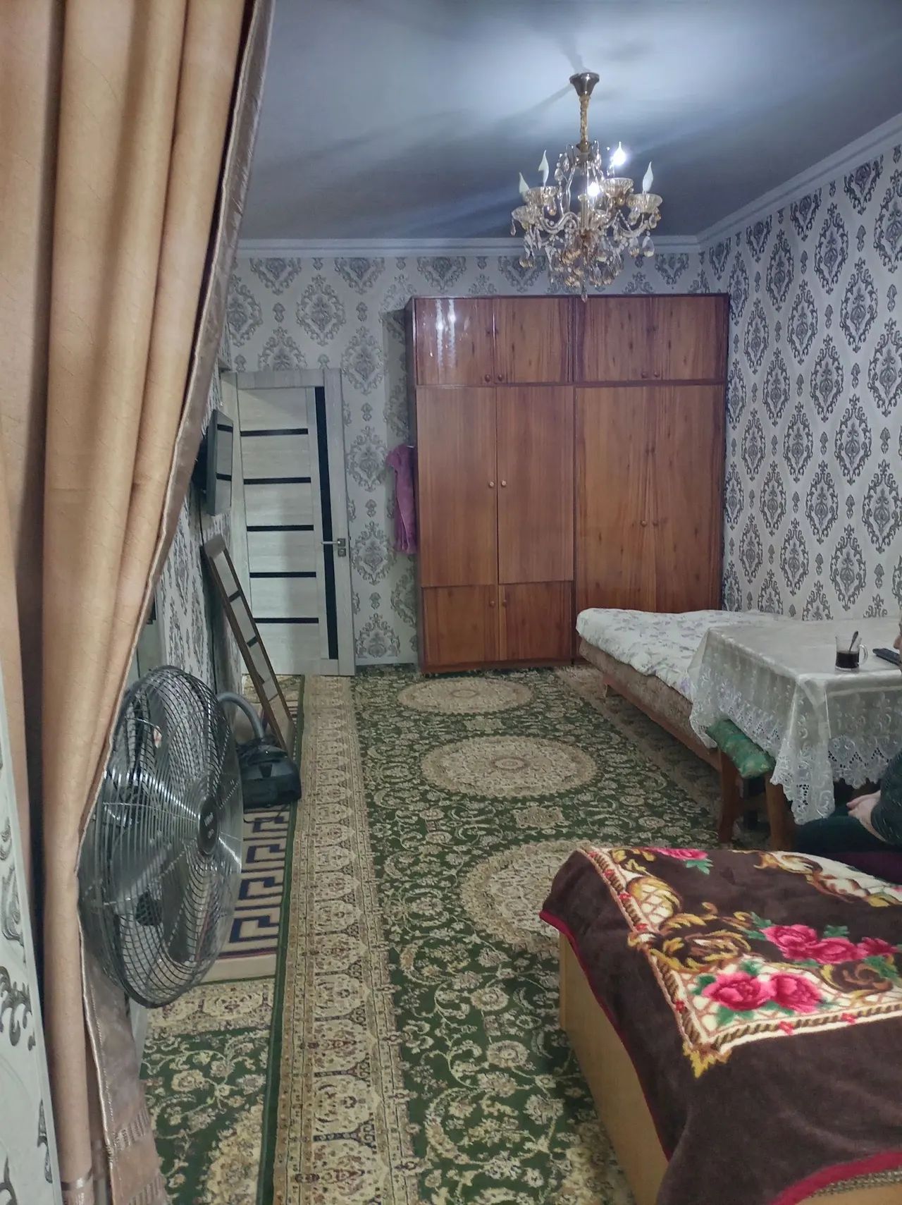 Продаётся 1-комнатная квартира, 38 м², 2/4 этаж — Юнусабадский район