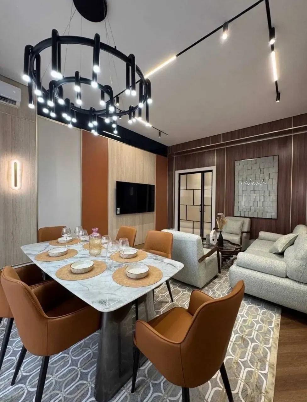 Сдаётся 4-комнатная квартира, 130 м², 4/8 этаж — Шайхантахурский район