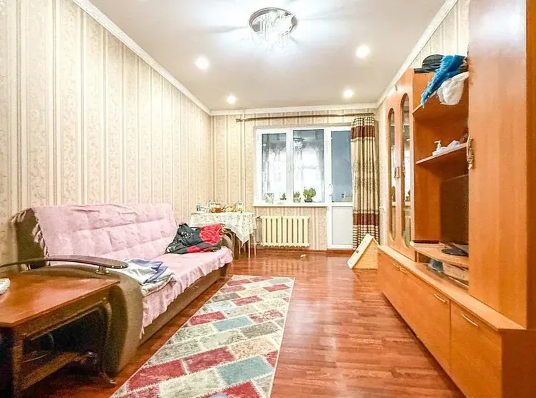 Сотилади 2 хонали квартира, 50 м², 2/4 қават — Мирзо Улуғбек тумани