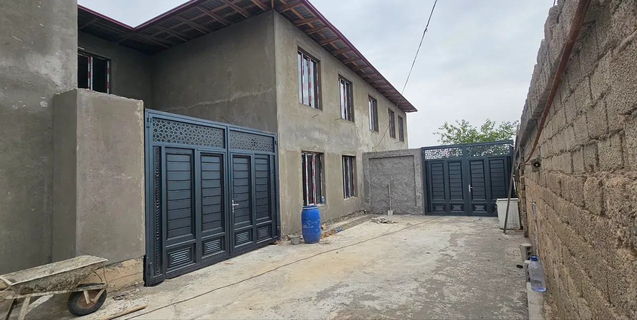 Продаётся дом, 1,2 сот., 2 этажа — Зангиатинский район