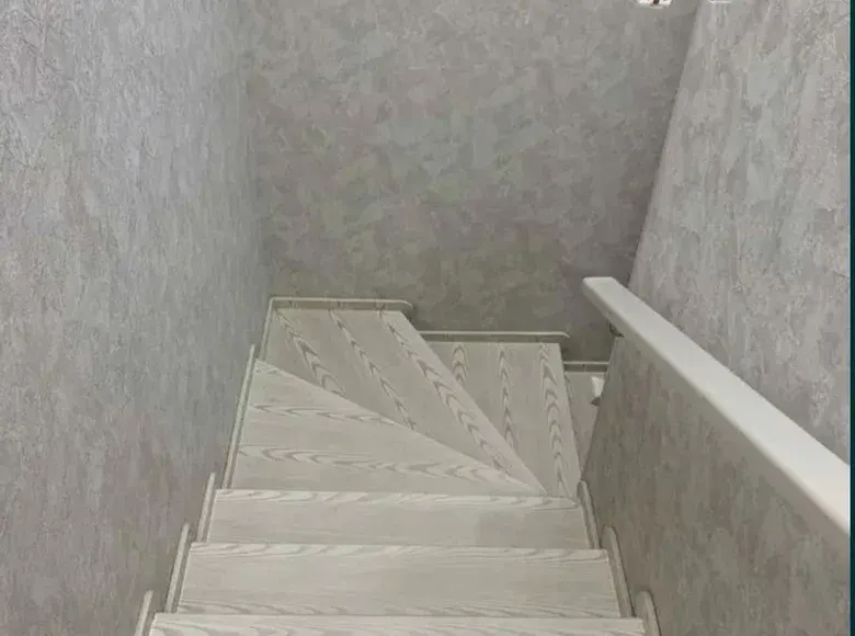 Сотилади 5 хонали ҳовли уй, 1.7 сотих, 170 м² — Тошкент шаҳри
