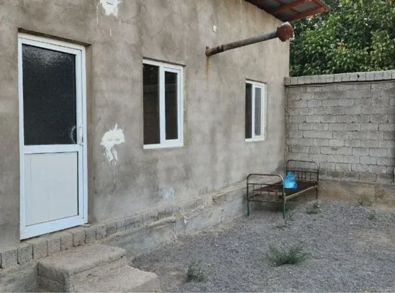 Сдаётся 2-комнатная квартира, 40 м², 1/1 этаж — Паркентский район