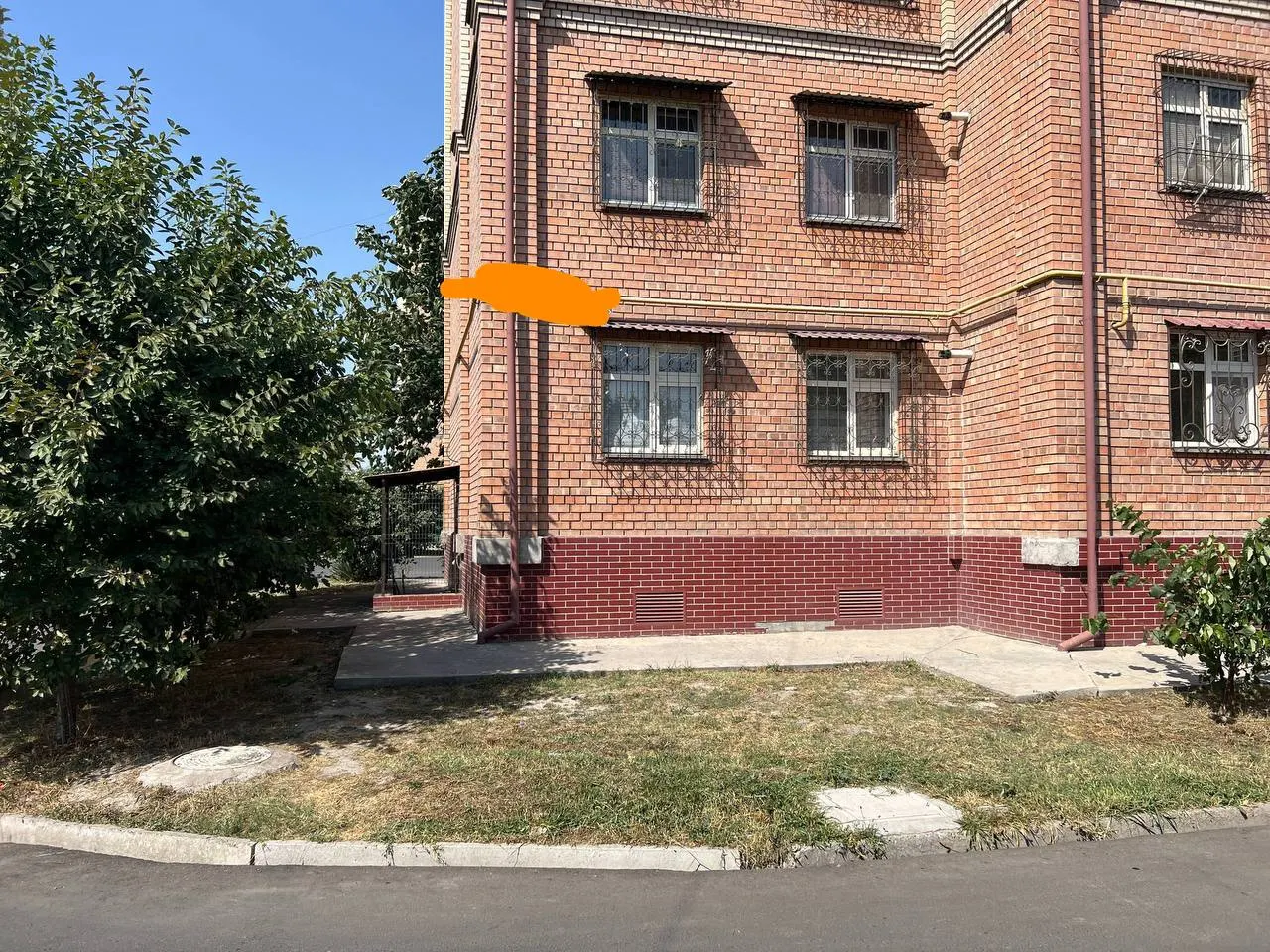 Продаётся 3-комнатная квартира, 58 м², 1/7 этаж — Янгихаётский район