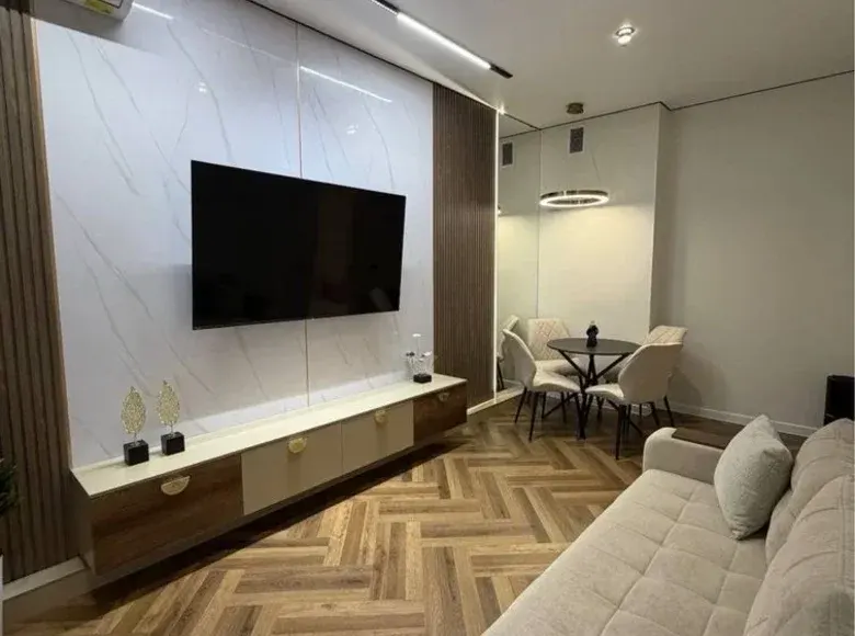 Сотилади 2 хонали квартира, 45 м², 3/16 қават — Мирзо Улуғбек тумани