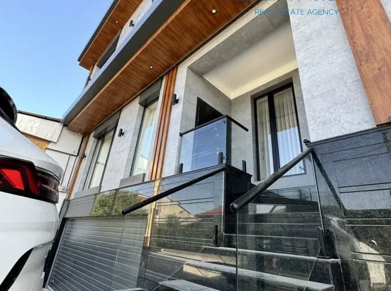Ijaraga beriladi 5 xonali hovli uy, 3 sotix, 470 m² — Mirzo Ulugʻbek tumani