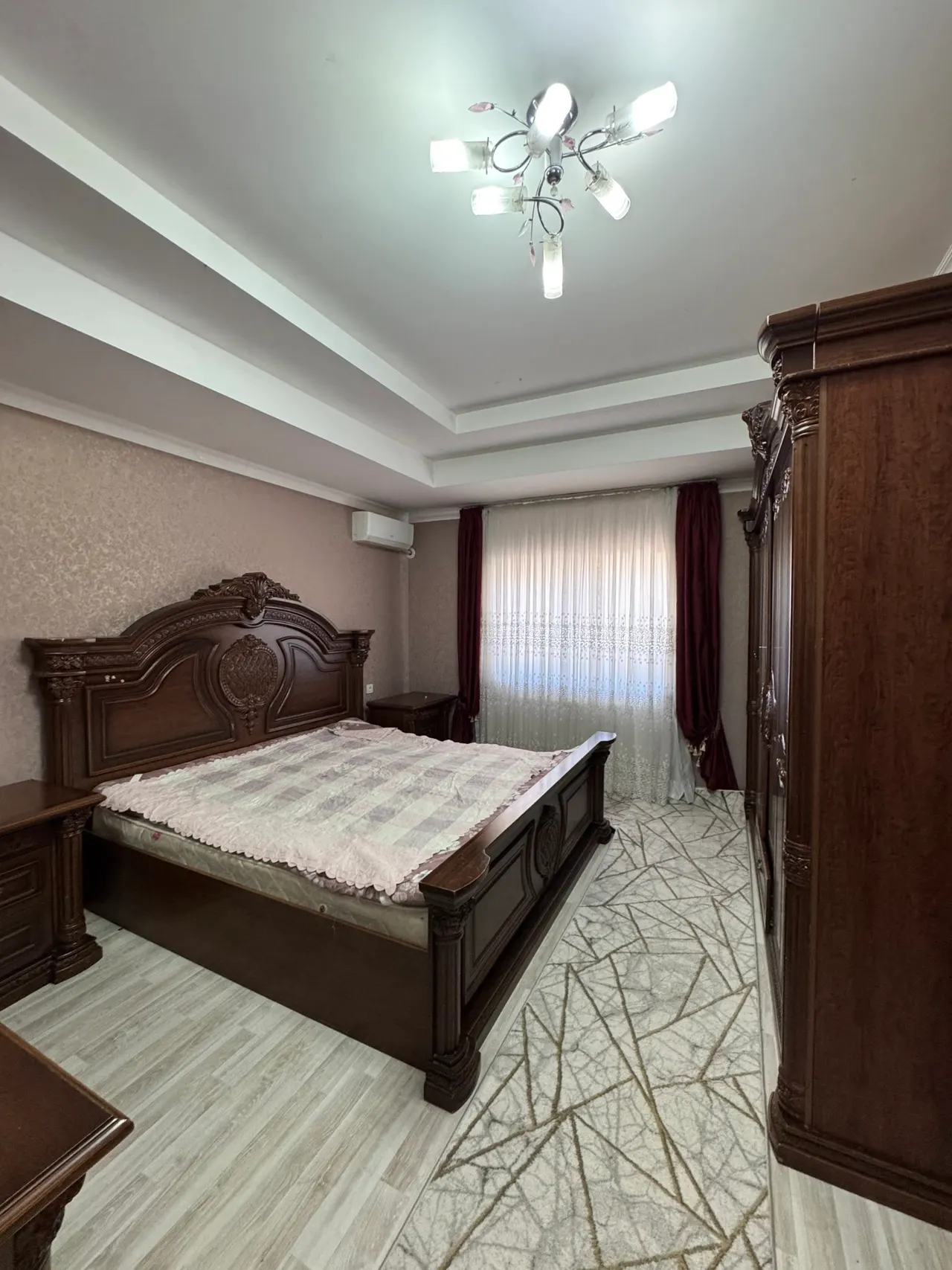 Ижарага берилади 3 хонали квартира, 90 м², 5/5 қават — Олмазор тумани