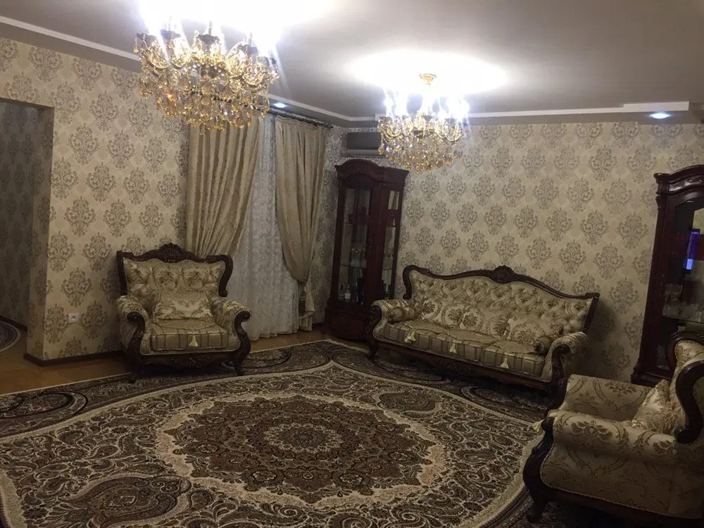 Сотилади 3 хонали квартира, 160 м², 1/9 қават — Миробод тумани