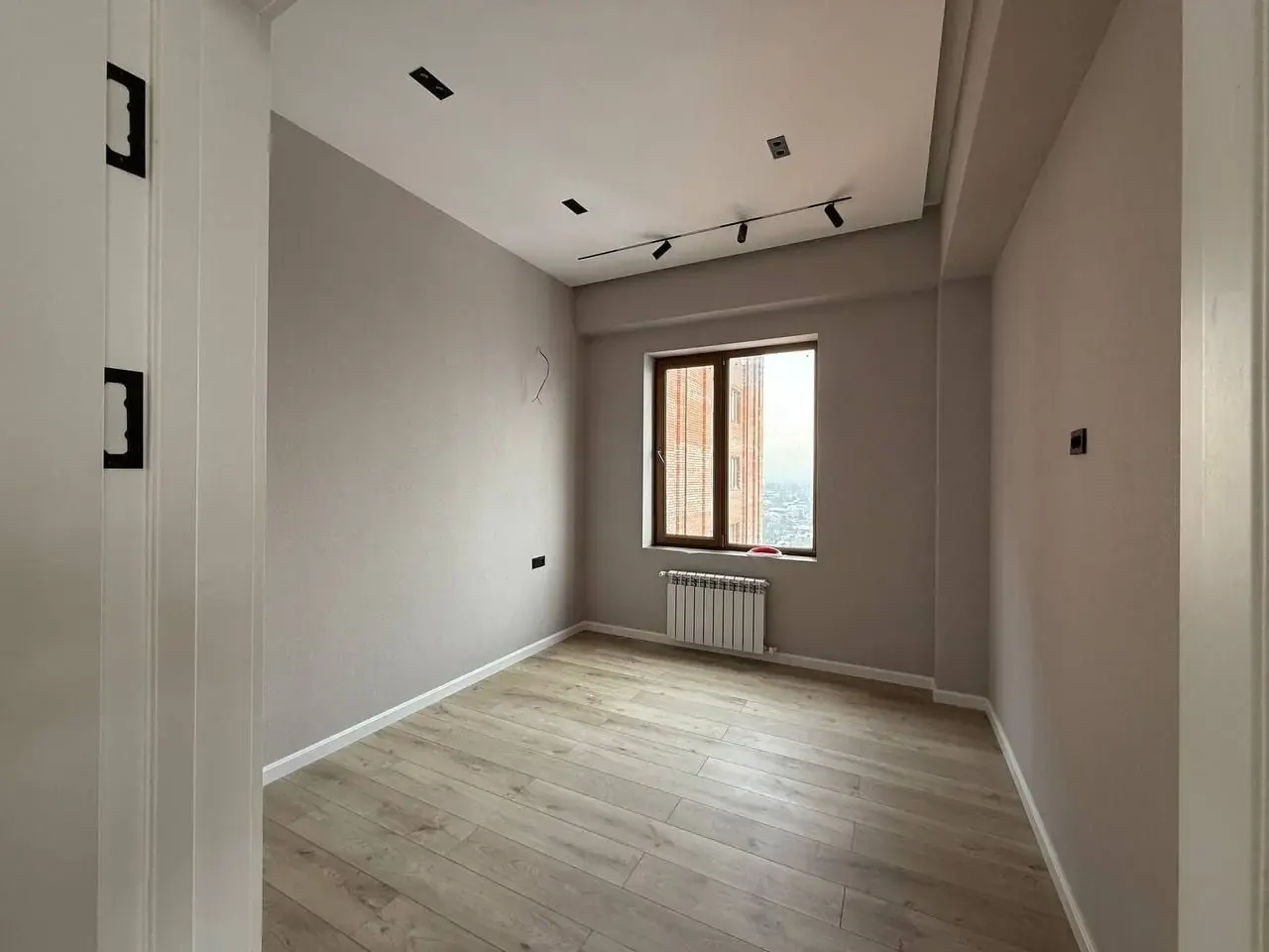 Sotiladi 3 xonali kvartira, 70 m², 8/10 qavat — Mirzo Ulugʻbek tumani