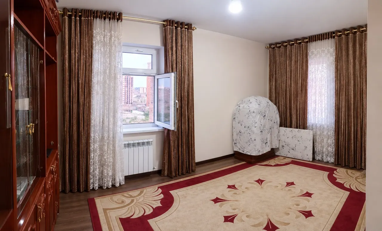Сотилади 2 хонали квартира, 65 м², 8/9 қават — Янгиҳаёт тумани