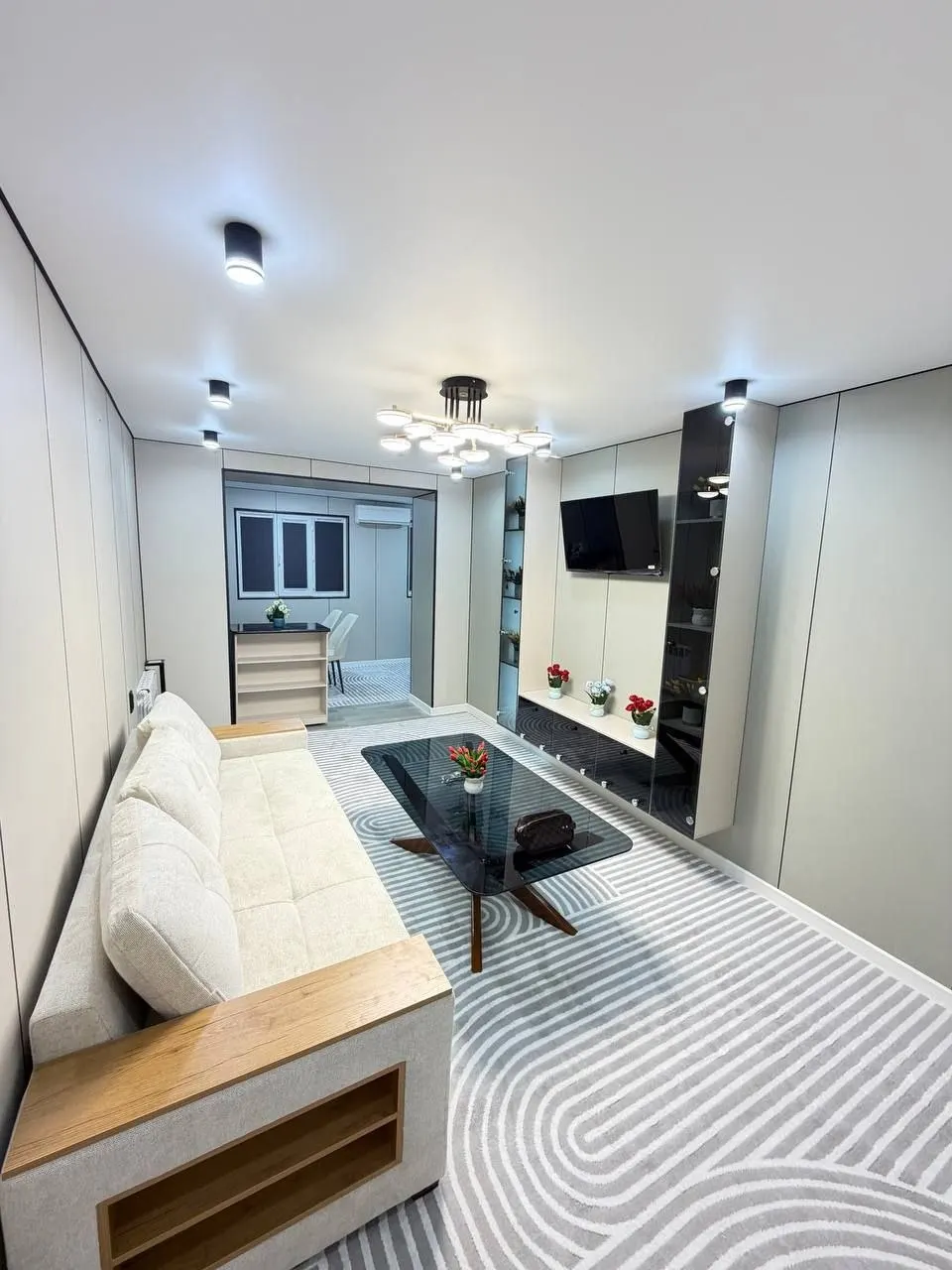 Сотилади 2 хонали квартира, 56 м², 2/4 қават — Чилонзор тумани