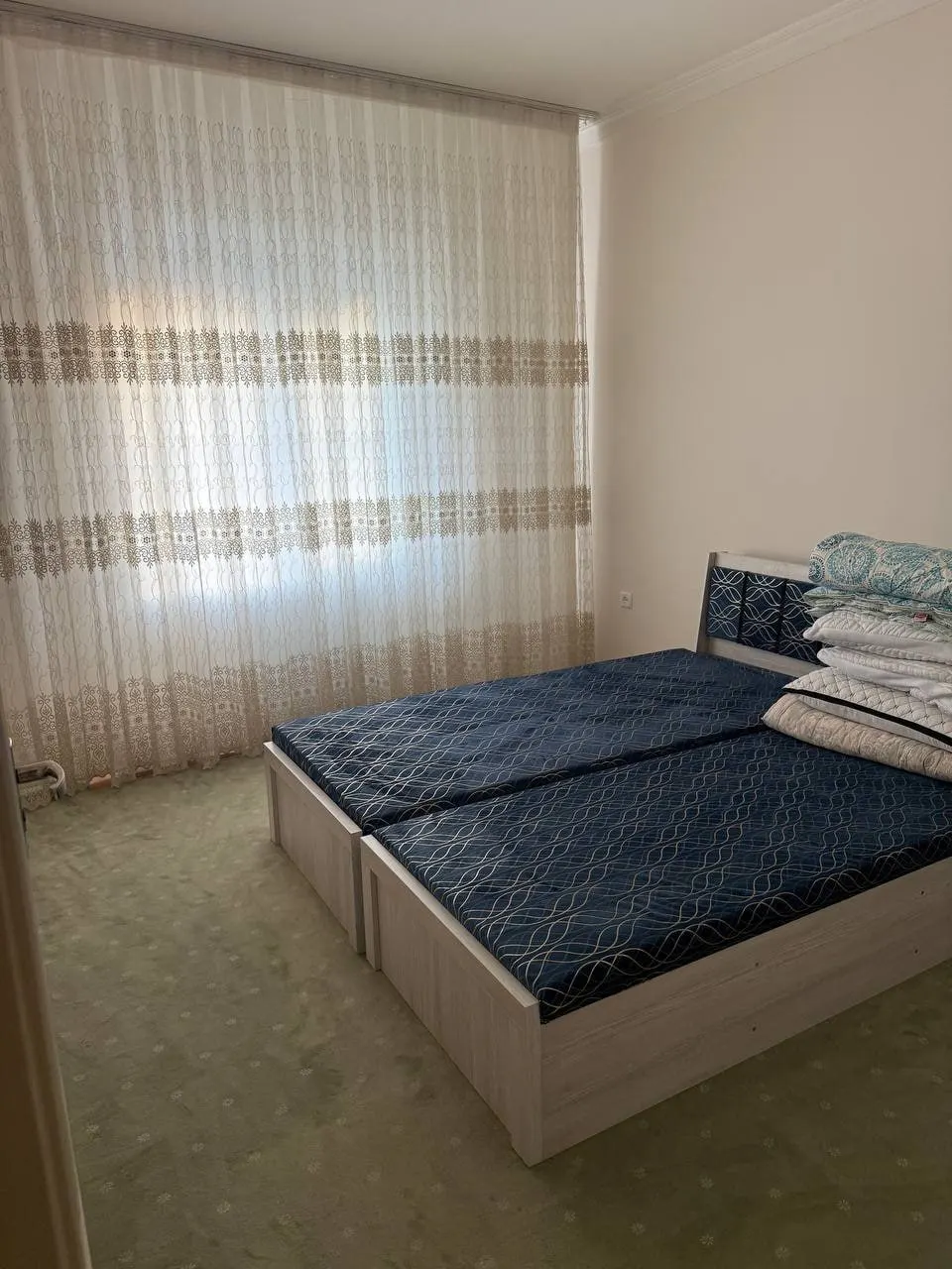 Сдаётся 4-комнатная квартира, 100 м², 8/10 этаж — Мирабадский район