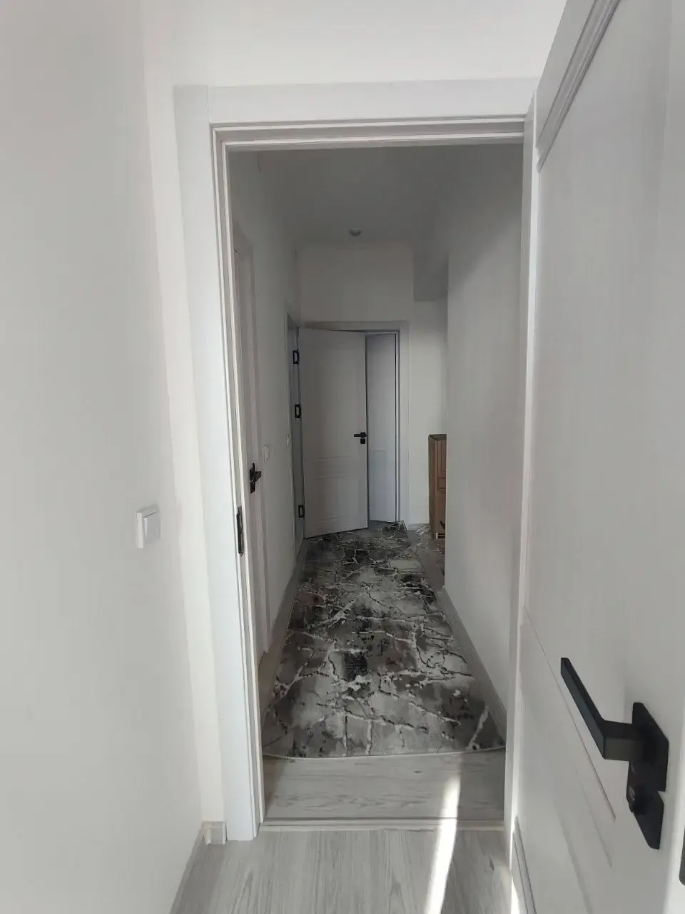 Сотилади 2 хонали квартира, 64 м², 13/17 қават — Янгиҳаёт тумани