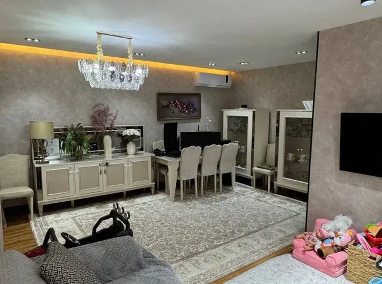 Сотилади 3 хонали квартира, 75 м², 2/4 қават — Мирзо Улуғбек тумани