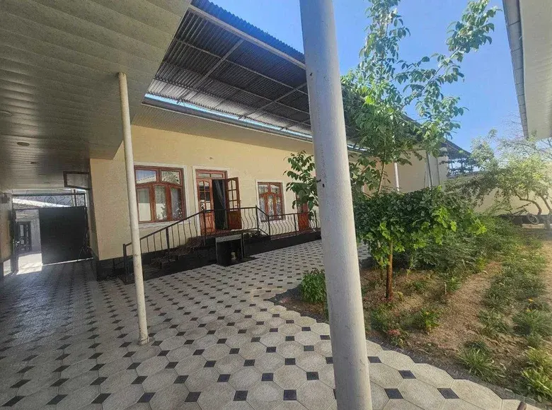 Продаётся 5-комнатный дом, 3.7 сот., 200 м² — Мирабадский район