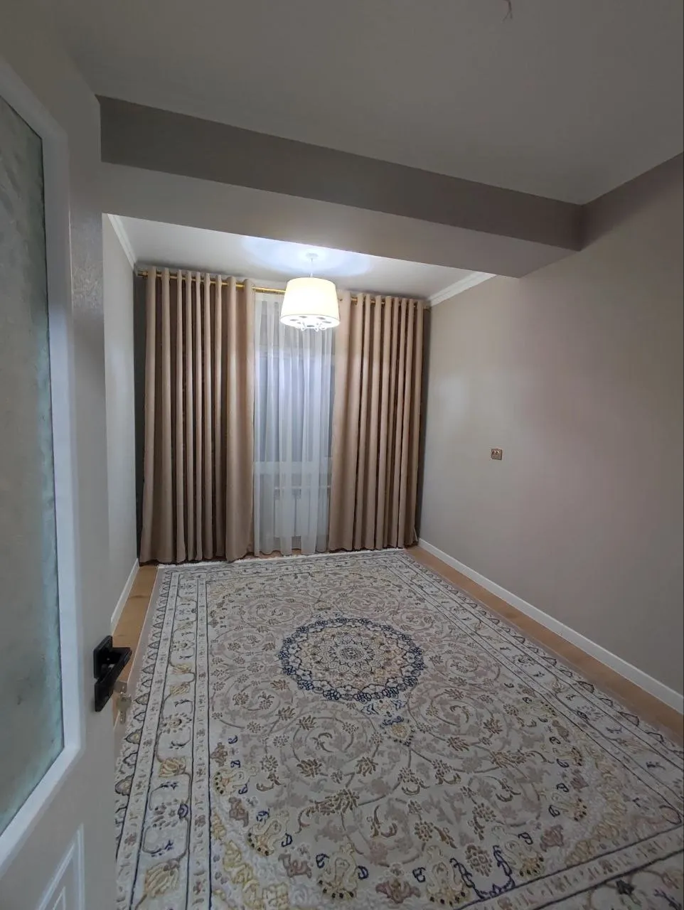 Продаётся 3-комнатная квартира, 64 м², 1/8 этаж — Яшнабадский район