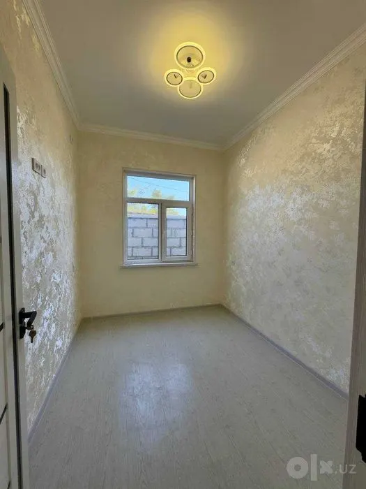 Продаётся 3-комнатная квартира, 40 м², 1/1 этаж — Сергелийский район