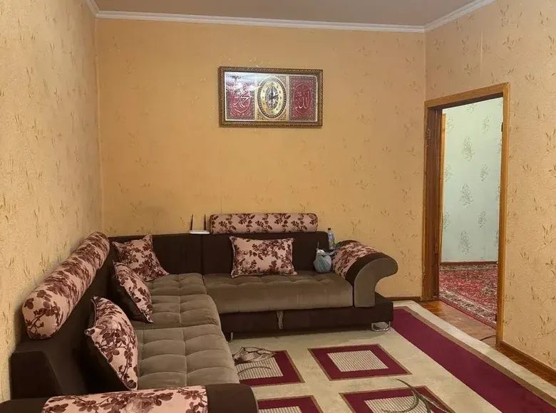 Продаётся 2-комнатная квартира, 54 м², 1/4 этаж — Юнусабадский район