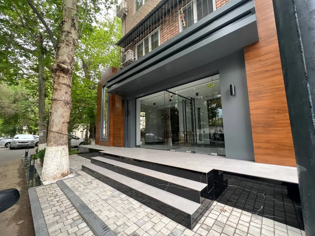 Ижарага берилади тижорат биноси, 78 м² — Юнусобод тумани