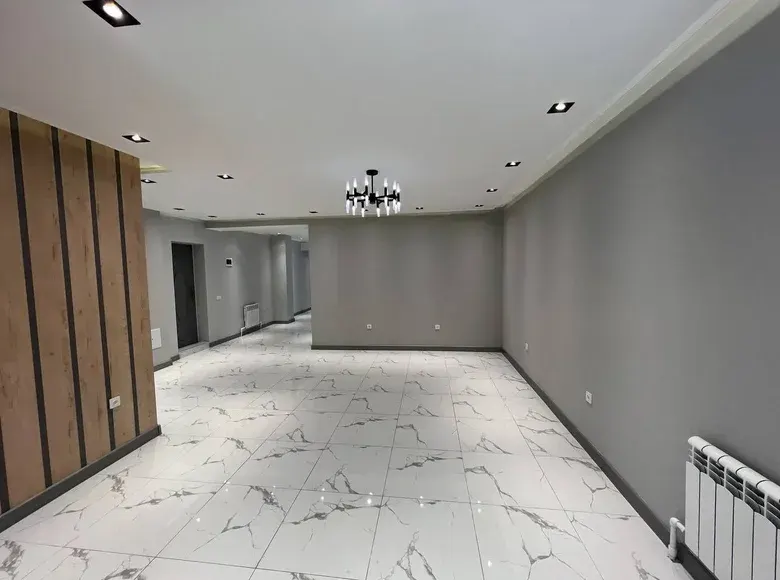 Сотилади тижорат биноси, 100 м² — Мирзо Улуғбек тумани