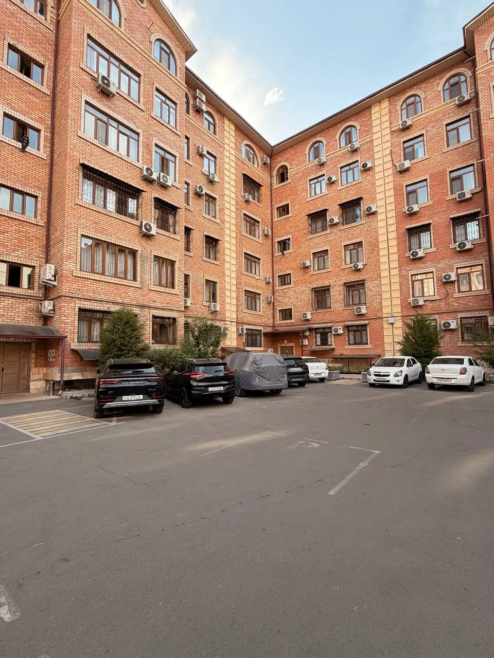 Sotiladi tijorat binosi, 50 m² — Mirobod tumani