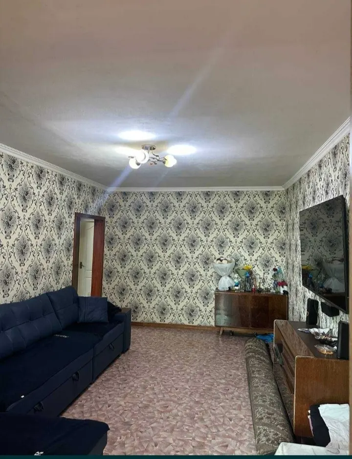 Sotiladi 2 xonali kvartira, 60 m², 4/4 qavat — Mirobod tumani