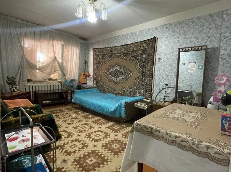 Сотилади 2 хонали квартира, 58 м², 2/4 қават — Қибрай тумани