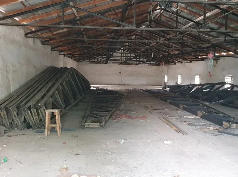 Ижарага берилади тижорат биноси, 1000 м² — Қибрай тумани