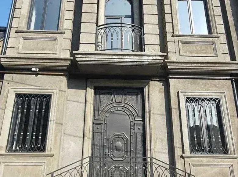 Сотилади 4 хонали ҳовли уй, 195 м² — Юнусобод тумани
