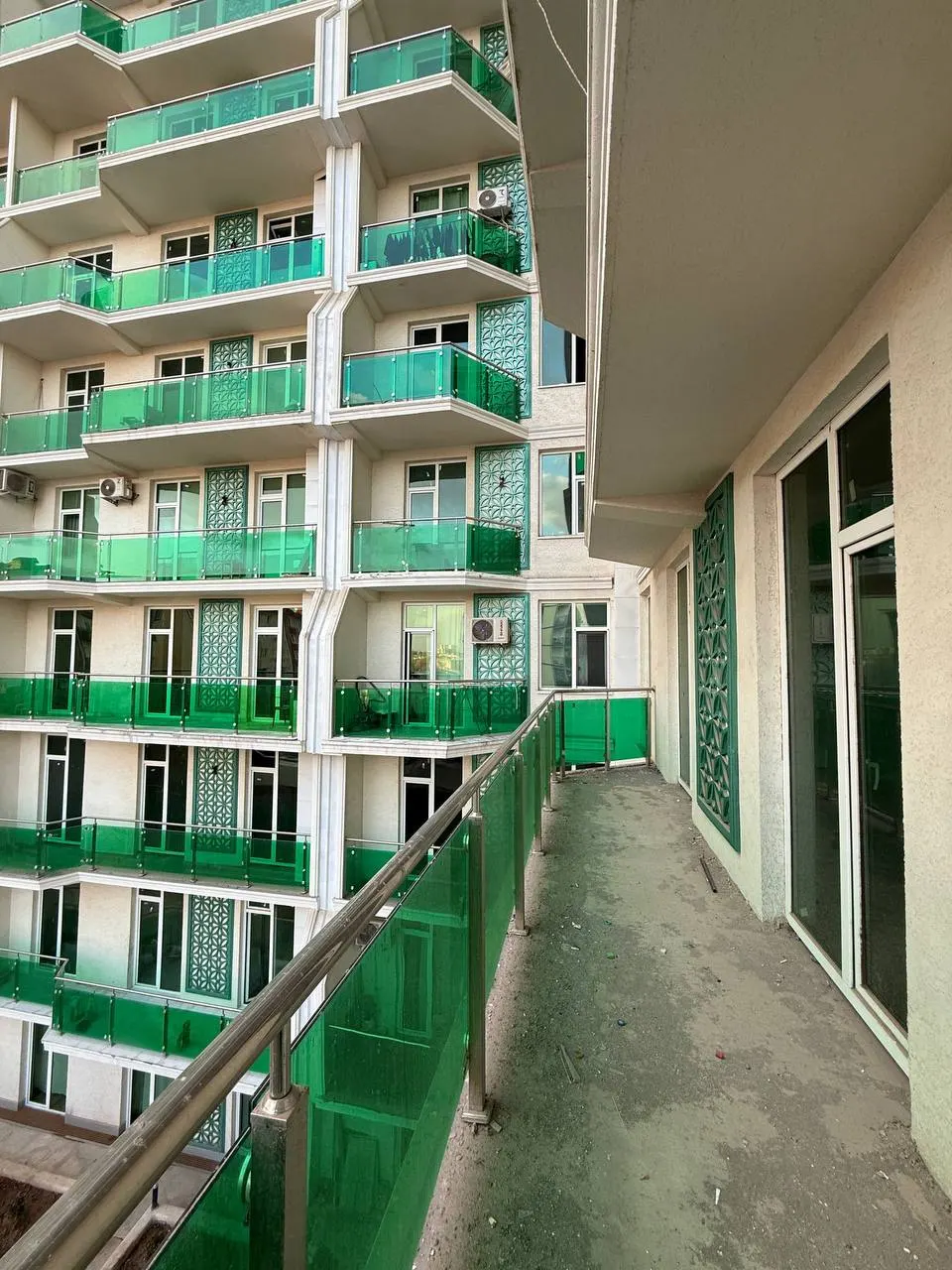 Sotiladi 4 xonali kvartira, 98 m², 5/15 qavat — Mirobod tumani